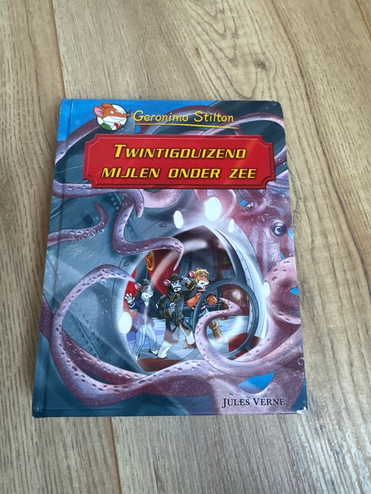 Geronimo Stilton: Twintigduizend mijlen onder zee, Boeken, Kinderboeken | Jeugd | 10 tot 12 jaar, Ophalen, Gelezen, Fictie
