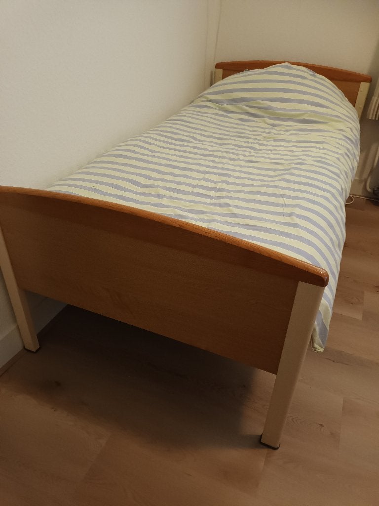 Bed (eenpersoons) - Gratis afhalen, Ophalen, Gebruikt, 90 cm, Eenpersoons
