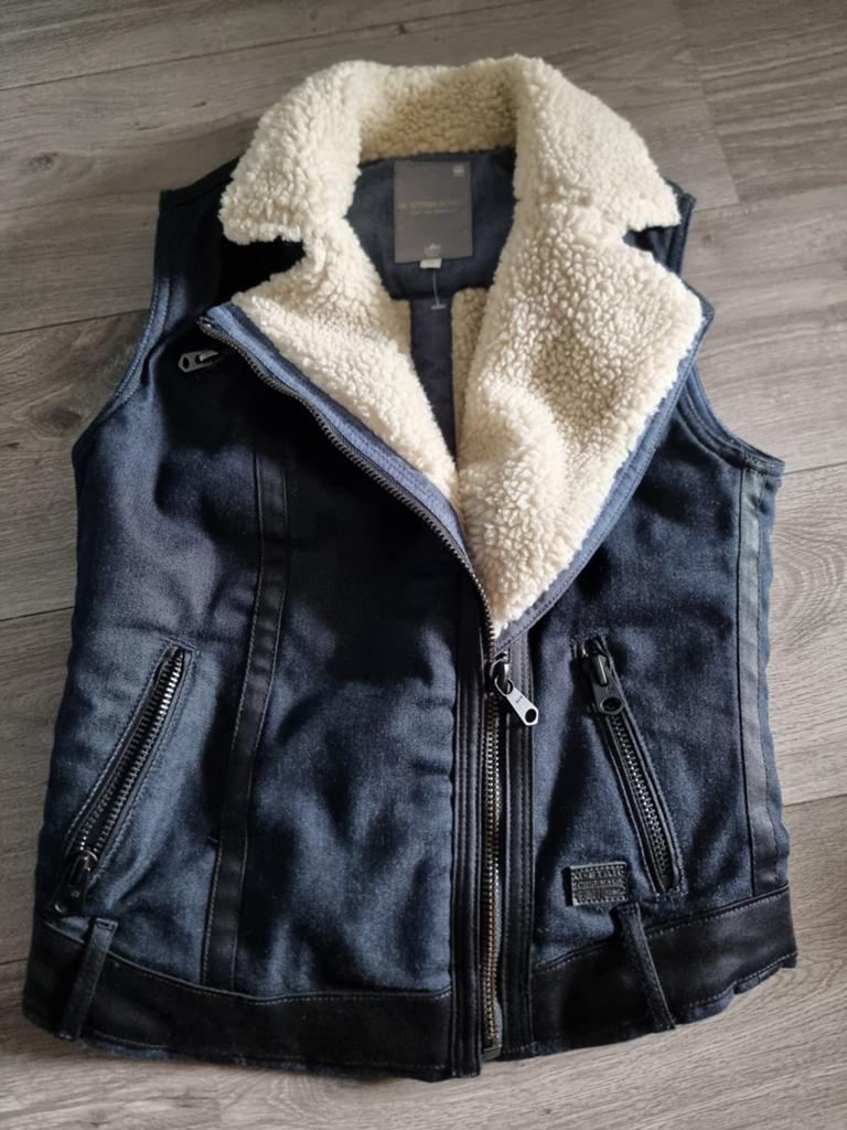 Marineblauw dames gilet, bodywarmer G-Star, maat XS, Nieuw (, Kleding | Dames, Bodywarmers, Ophalen of Verzenden, Nieuw, Maat 34 (XS) of kleiner