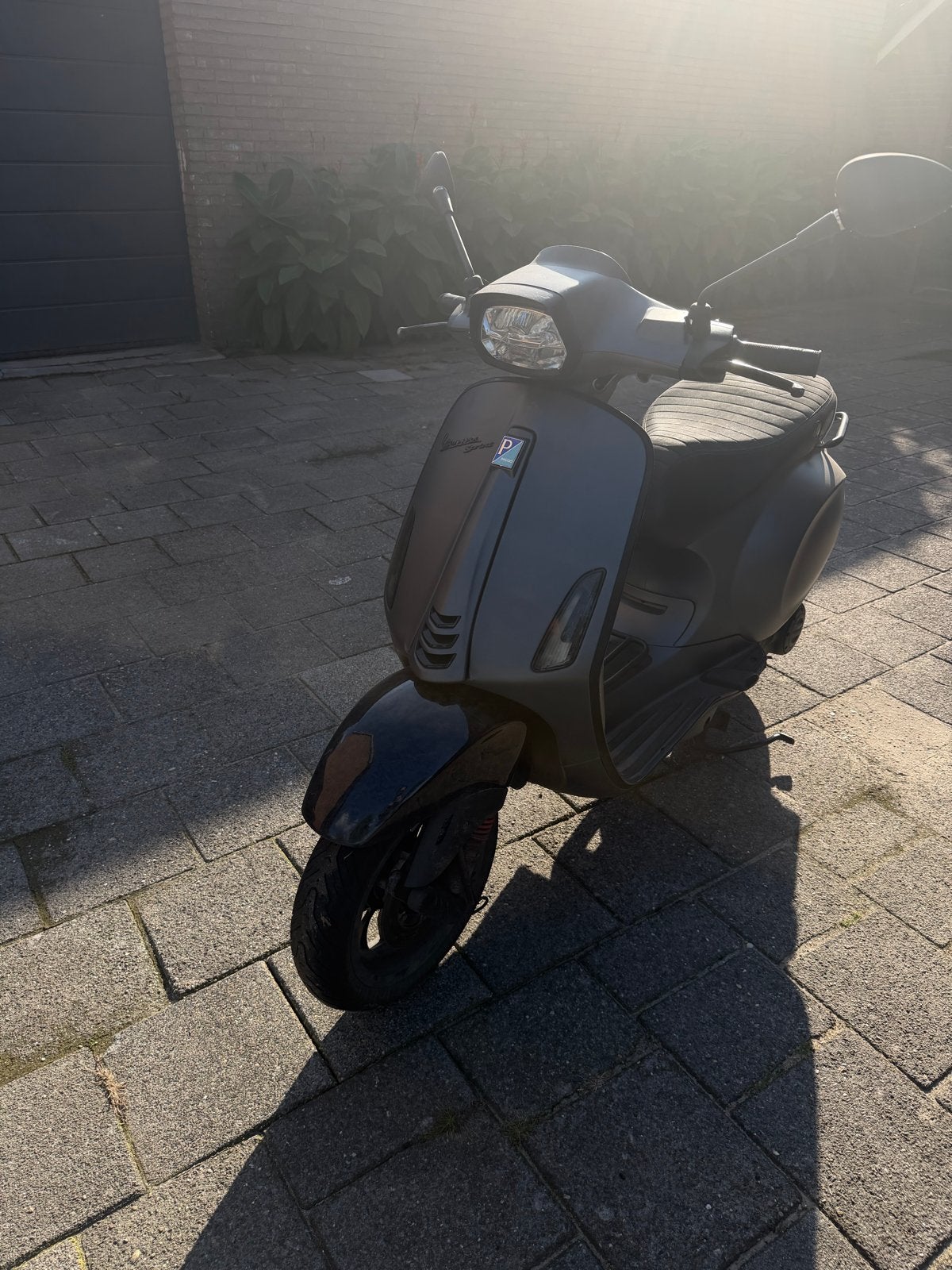 Vespa Sprint Mat grijs, Ophalen, Gebruikt, Benzine, Vespa