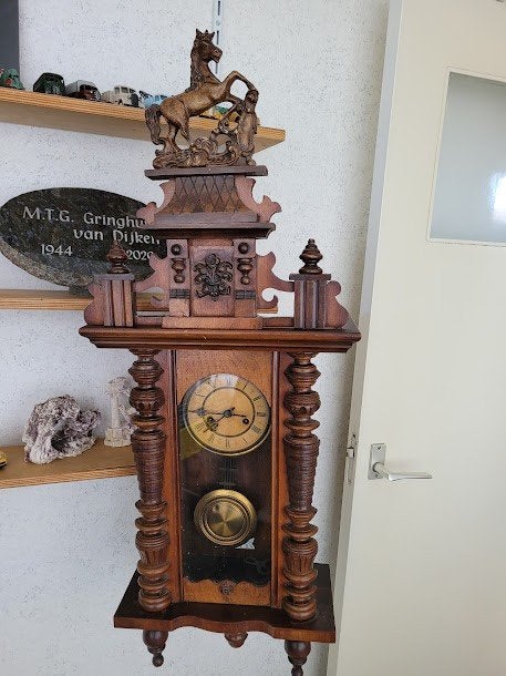 AANGEBODEN EEN ANTIEKE KLOK, Antiek en Kunst, Ophalen of Verzenden