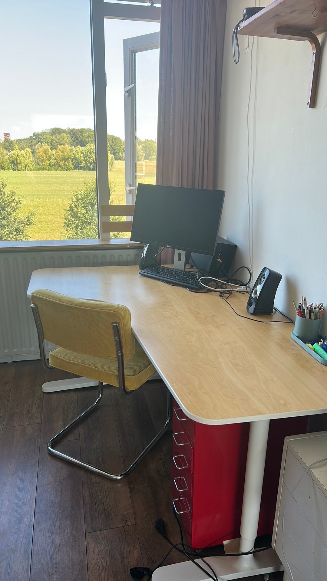 Ikea Bekant bureau, Ophalen of Verzenden, Zo goed als nieuw