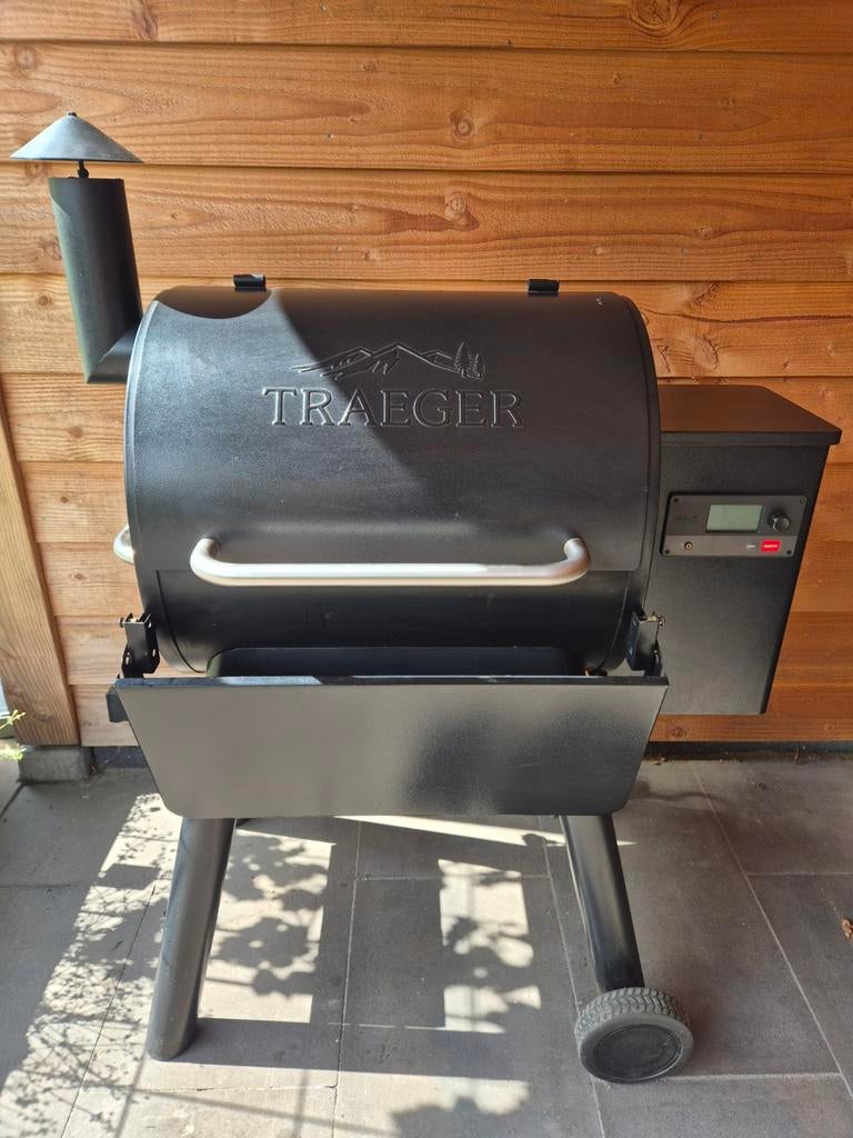 Traeger 575 pro met winkel garantie tot 7-9-26, Ophalen, Traeger