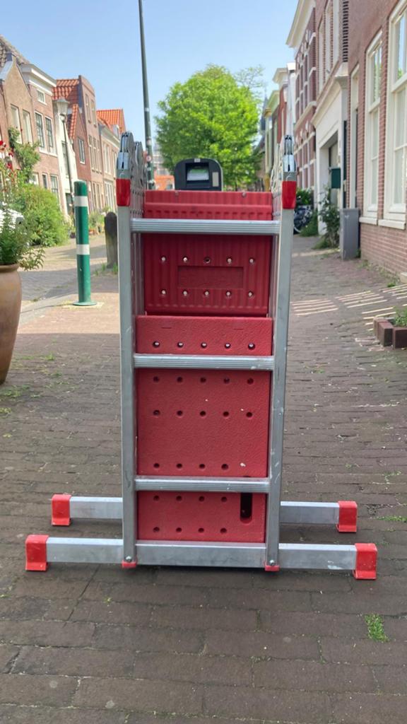 Altrex vouwladder, Ophalen, Zo goed als nieuw