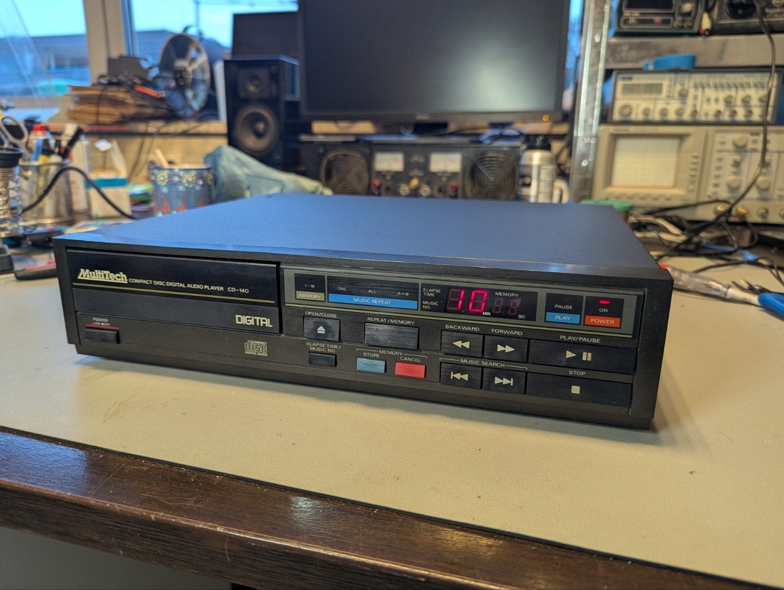 Multitech CD-140 CD speler, Overige merken, Binnus, Ophalen of Verzenden, Zo goed als nieuw