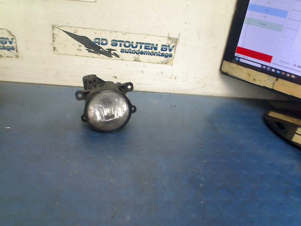 Mistlamp Links Voor Peugeot 308 SW (L4/L9/LC/LJ/LR) 89211690, Kontakt-peugeot@peugeot.com, Gebruikt, Peugeot Deutschland GmbH