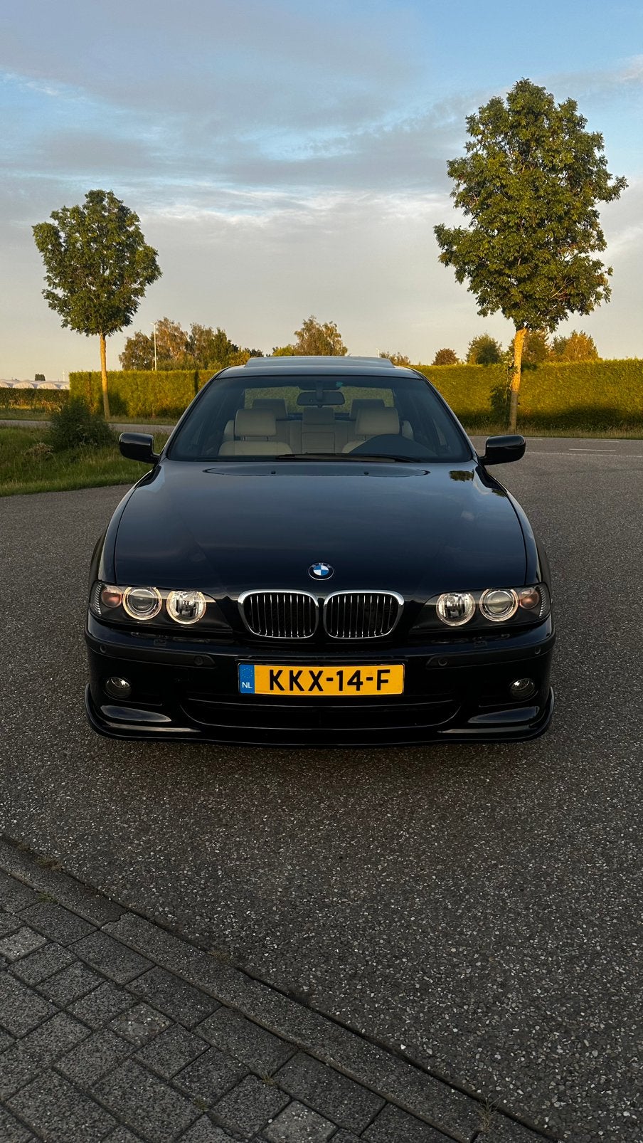 BMW 535i e39 Speciale Edition Individual, Automaat, Achterwielaandrijving, 2000 kg, Blauw