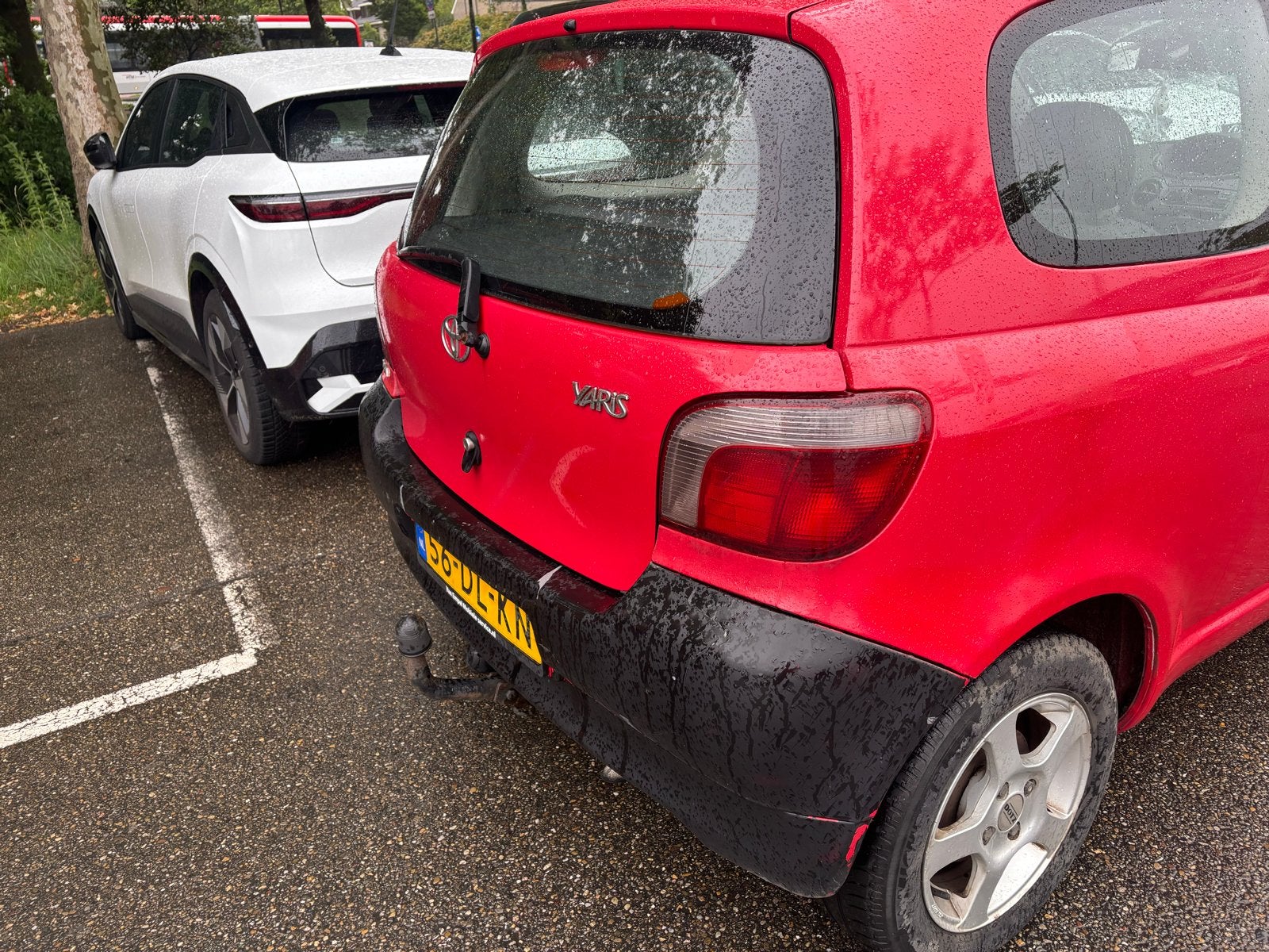 Toyota Yaris 1.0 16V Vvti met volle tank benzine+nieuwe APK, foto 4