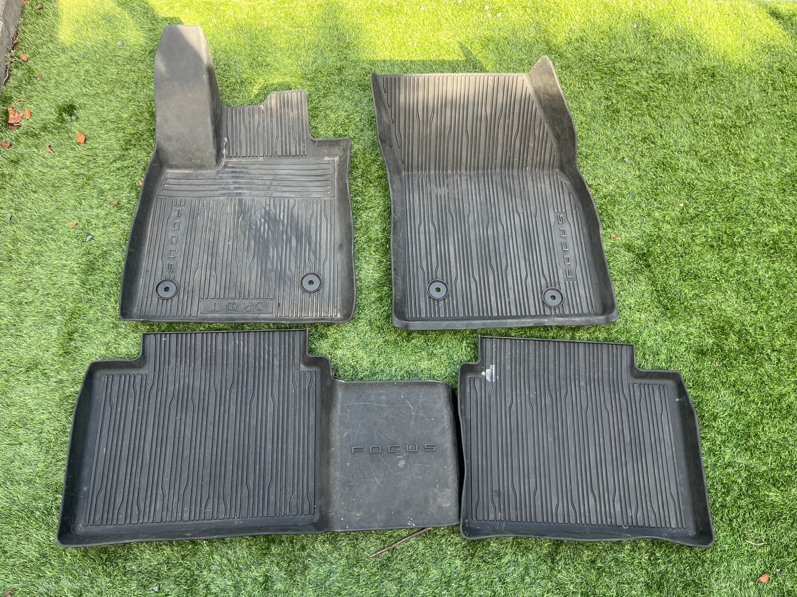 Originele Ford focus 18-26 rubber matten voor/achter, Auto diversen, Ophalen of Verzenden, Zo goed als nieuw