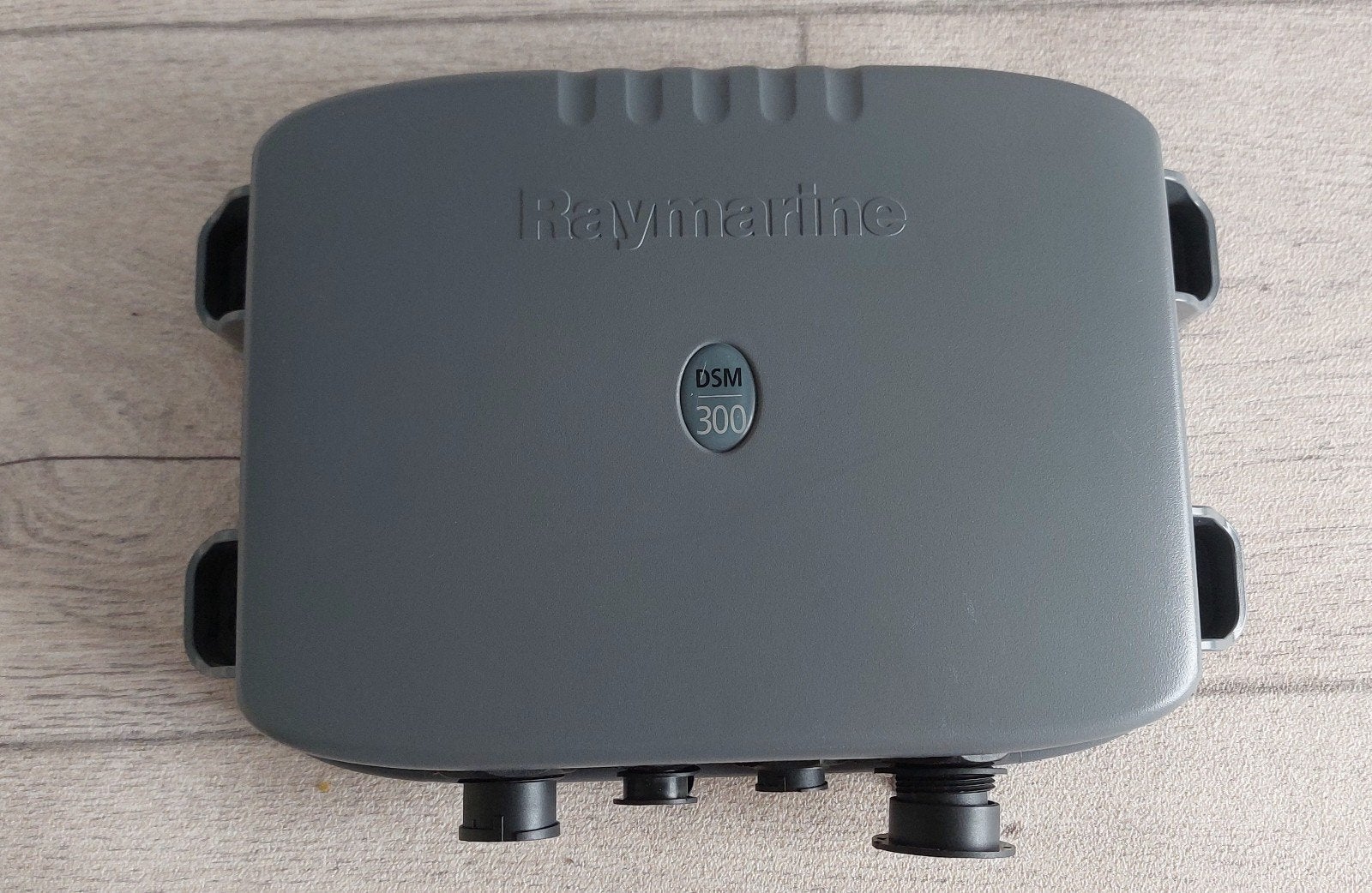 Raymarine DSM-300 | E63069, Ophalen of Verzenden, Zo goed als nieuw, Kaartplotter of Fish Finder