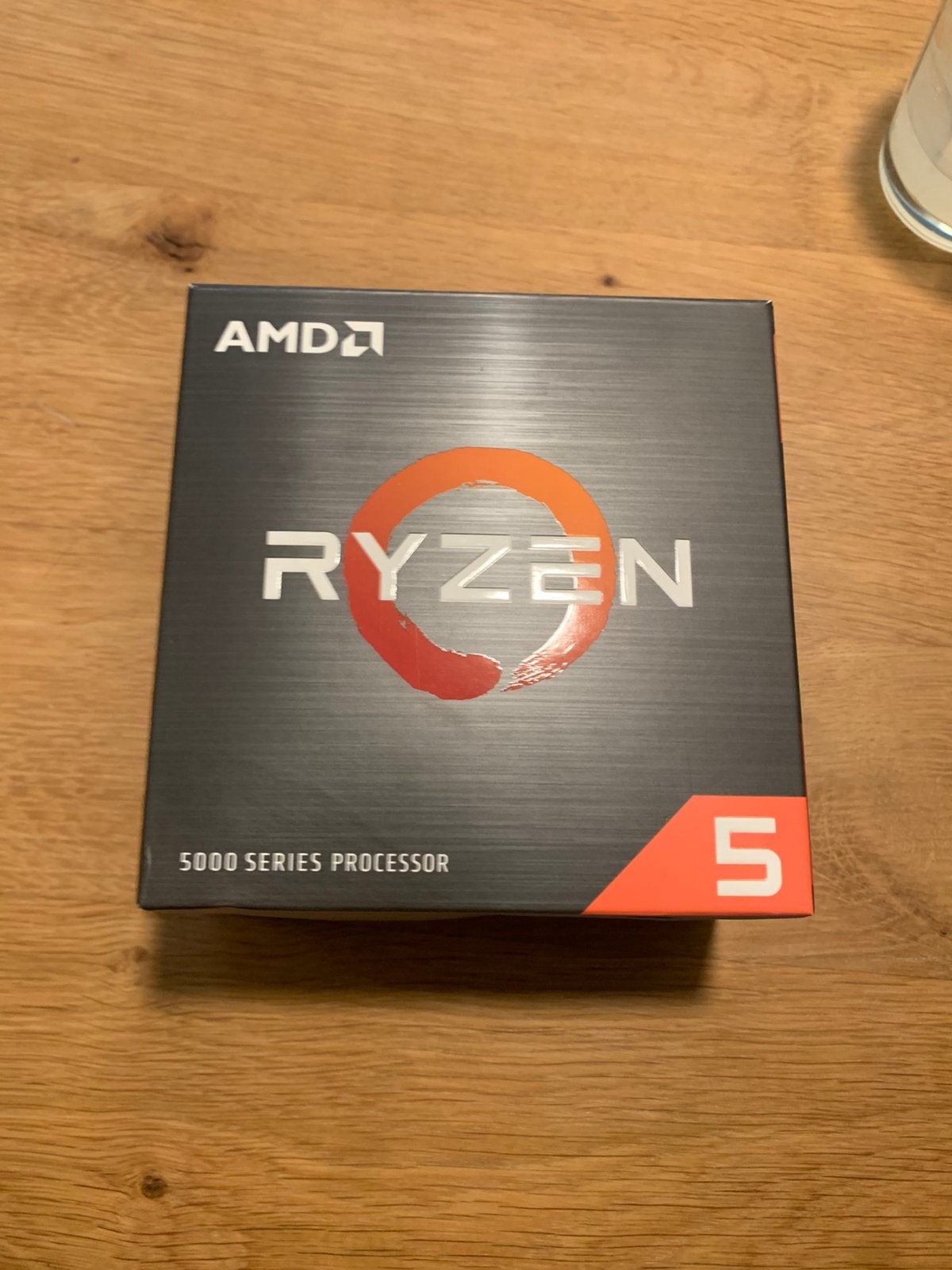 Ryzen 5 5600 met wraith prism rgb koeler, Computers en Software, Processors, Ophalen of Verzenden, Zo goed als nieuw, 3 tot 4 Ghz