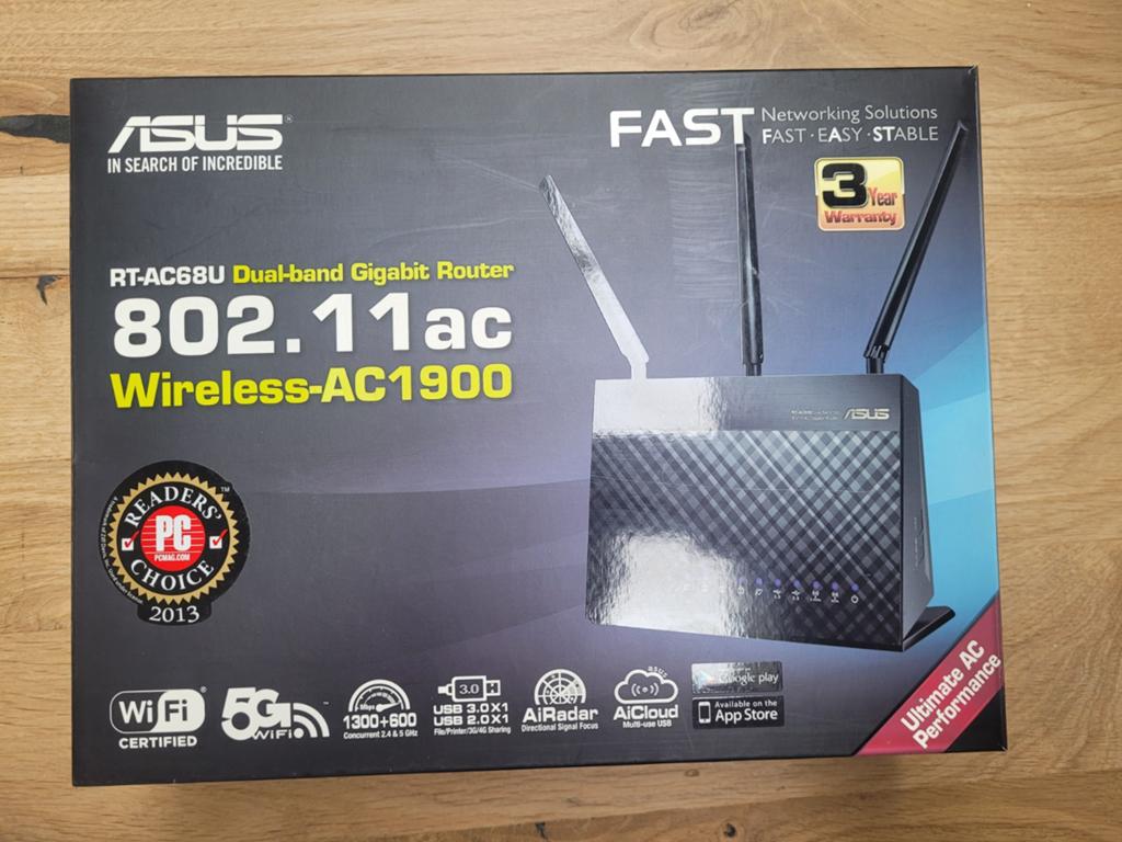 ASUS RT-AC68U Dual-band Gigabit Router 802.11ac, Computers en Software, Routers en Modems, Ophalen of Verzenden, Zo goed als nieuw