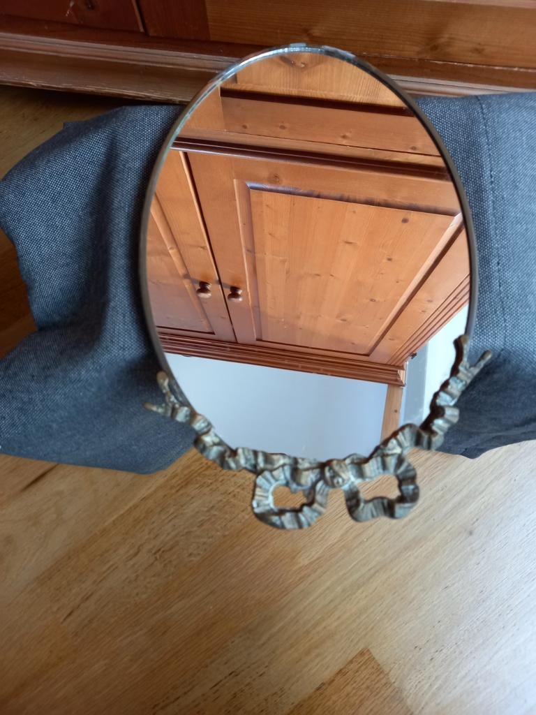 Vintage oude ovalen spiegel., Antiek en Kunst, Ophalen of Verzenden, Ovaal, Minder dan 50 cm, Minder dan 100 cm