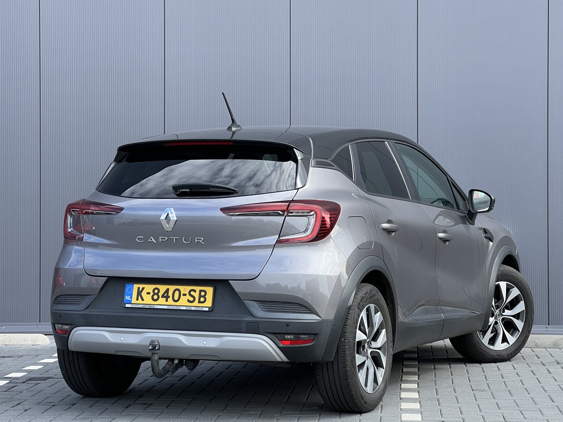 Renault Captur 1.0 TCe 100 Zen | Nieuw binnen | Trekhaak | R, Voorwielaandrijving, Gebruikt, 1165 kg, SUV of Terreinwagen