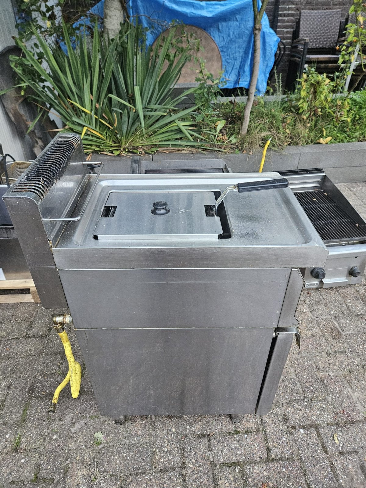 Gril, frituur, 2 van elk! Steen en gas, Ophalen of Verzenden