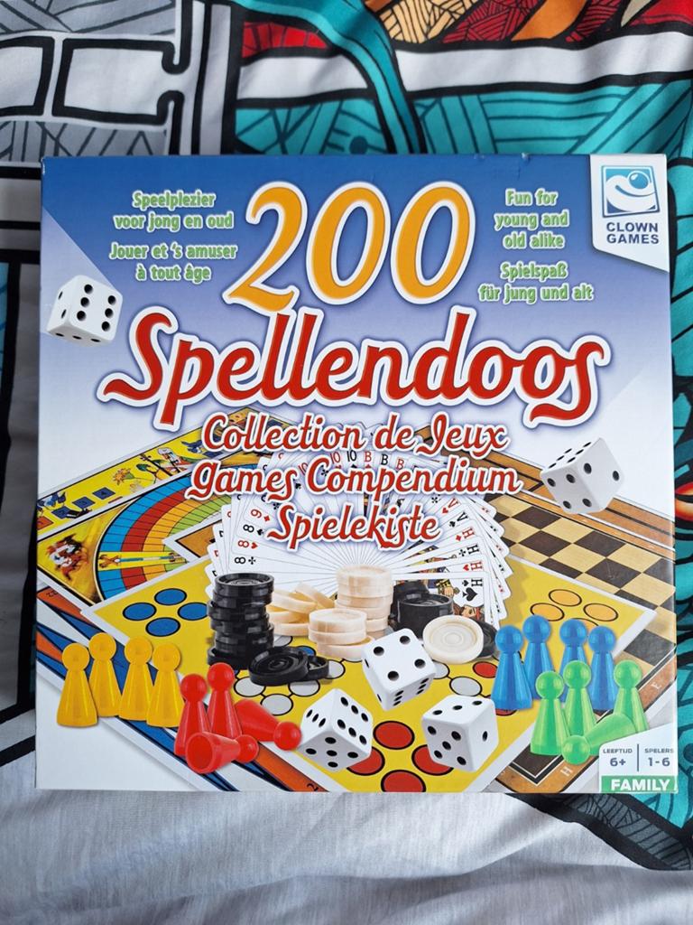 200 spellendoos compleet!, Ophalen of Verzenden, Zo goed als nieuw