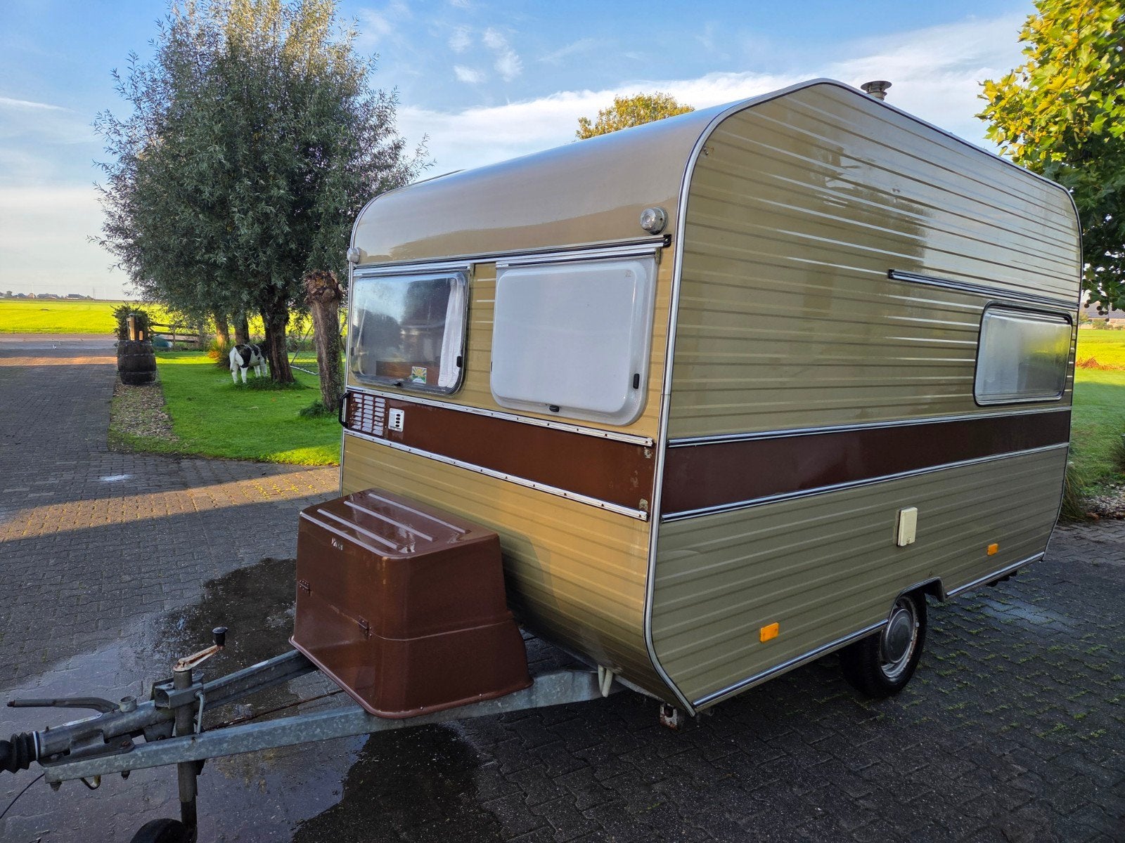 Avento 345 , retro caravan 1979 / Lmc 420 ,1991 slaapcaravan, Caravans en Kamperen, Rondzit, Tot en met 3, Particulier, 4 tot 5 meter