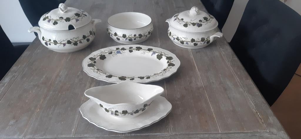 Servies manufacture royale boch de la louviere belgium vigne, Ophalen, Porselein, Overige stijlen, Schaal of Schalen