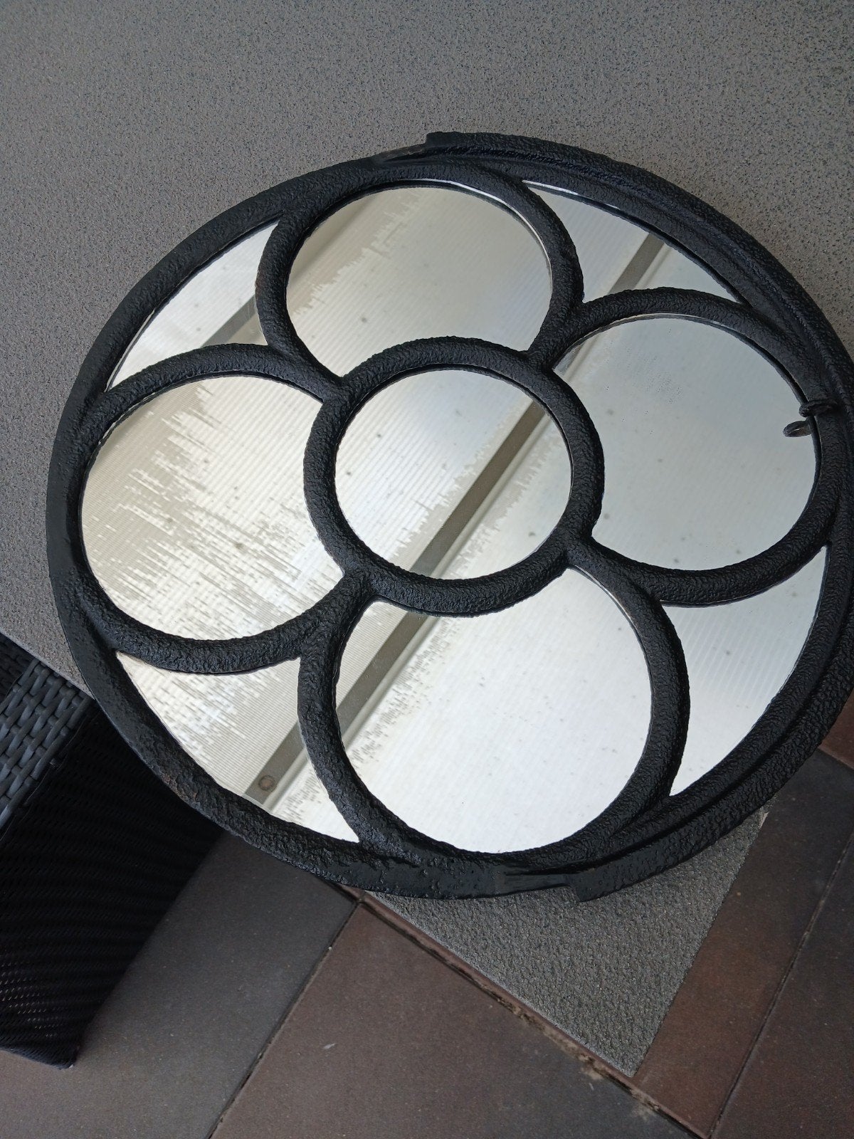 Decoratieve ronde spiegel met bloemmotief, Ophalen of Verzenden