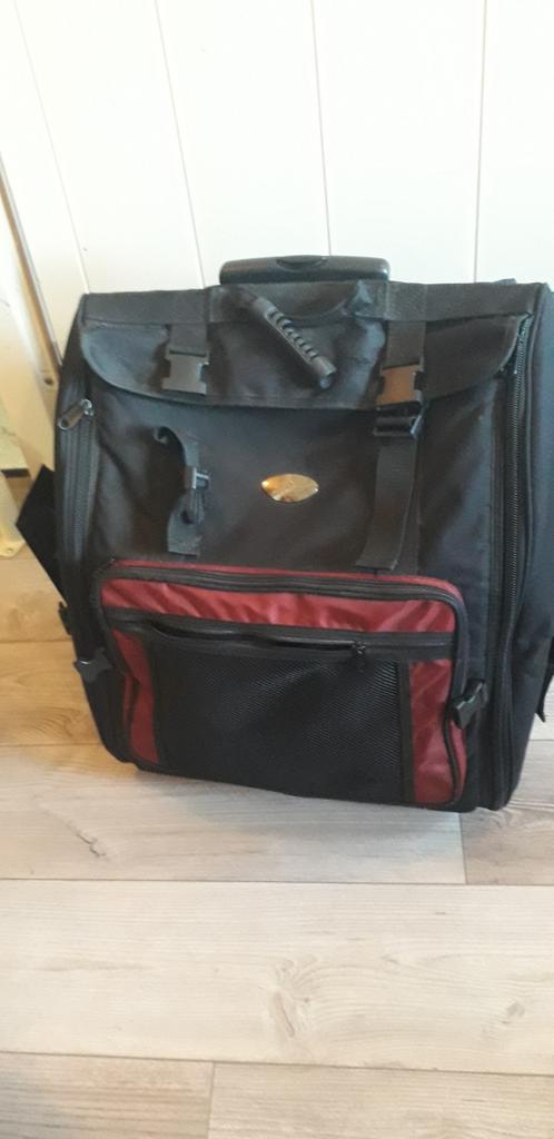 Gratis accordeontas op wieltjes, Ophalen of Verzenden, Gebruikt, Overige merken