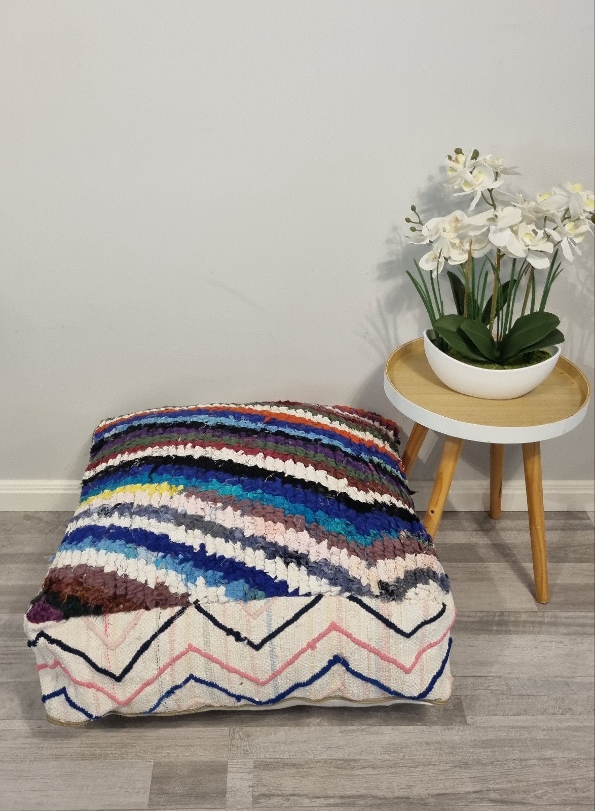 Kleurrijke Poef - Handgemaakt en Uniek Design, Ophalen of Verzenden, 50 tot 75 cm