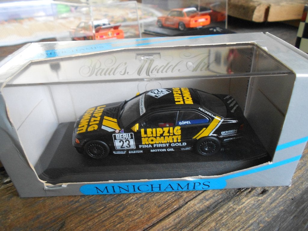 Bmw 325 Coupe  E36       Minichamps, Hobby en Vrije tijd, Modelauto's | 1:43, Ophalen of Verzenden, Nieuw, Auto, MiniChamps