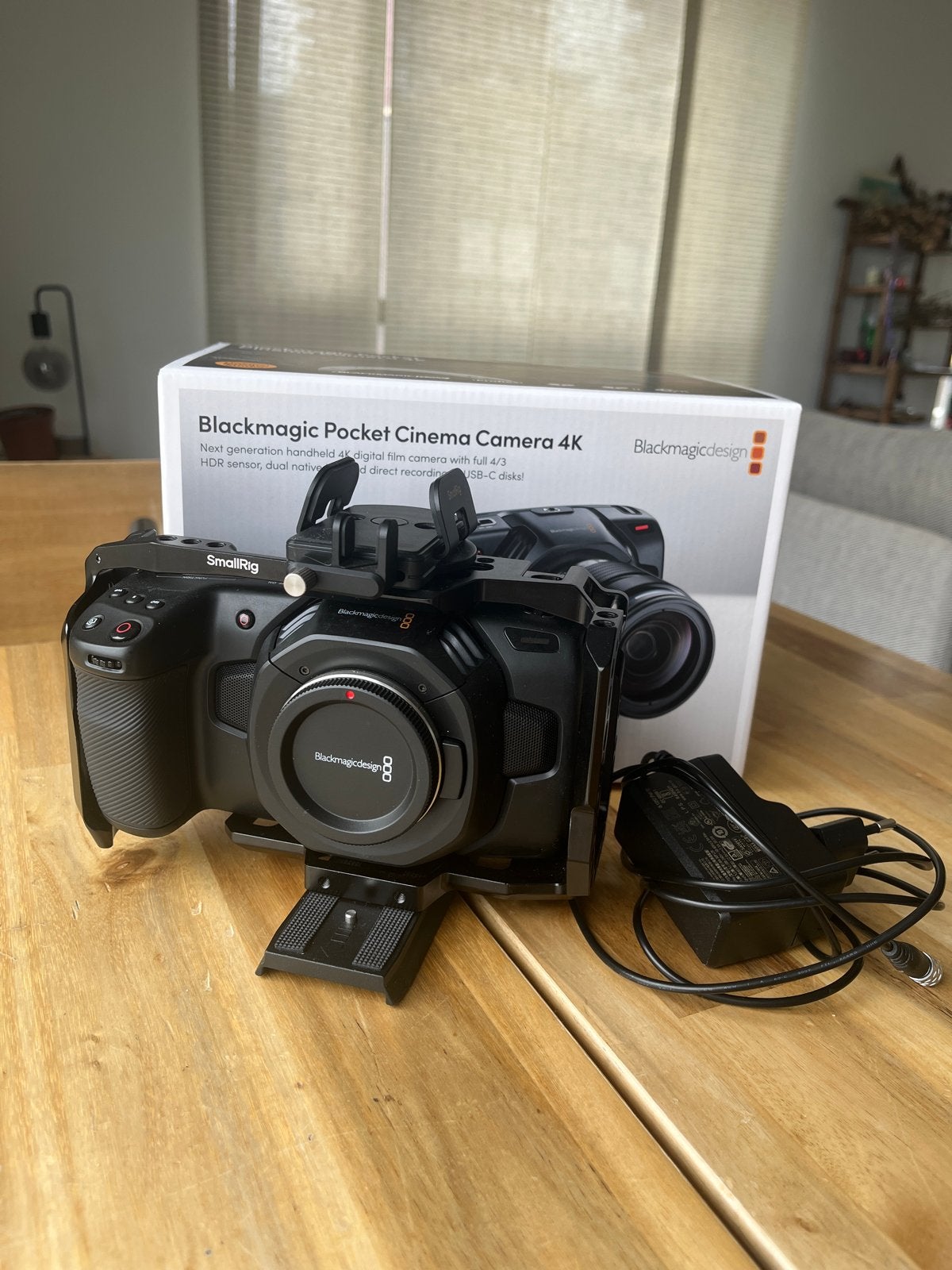 Blackmagic Pocket Cinema Camera 4K + Cage & Accessories, Ophalen of Verzenden, Zo goed als nieuw, Overige Merken, Geen optische zoom