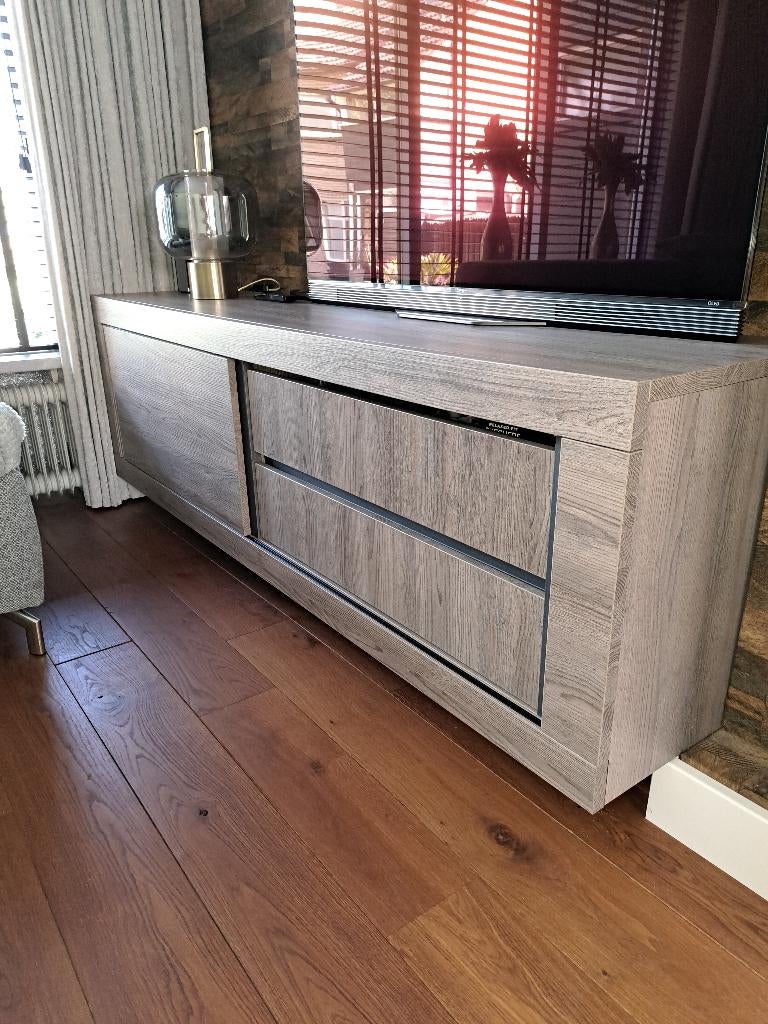 Zwevend tv meubel (dressoir)-modern houtlook -softclose, Ophalen, Overige materialen, Zo goed als nieuw, 200 cm of meer