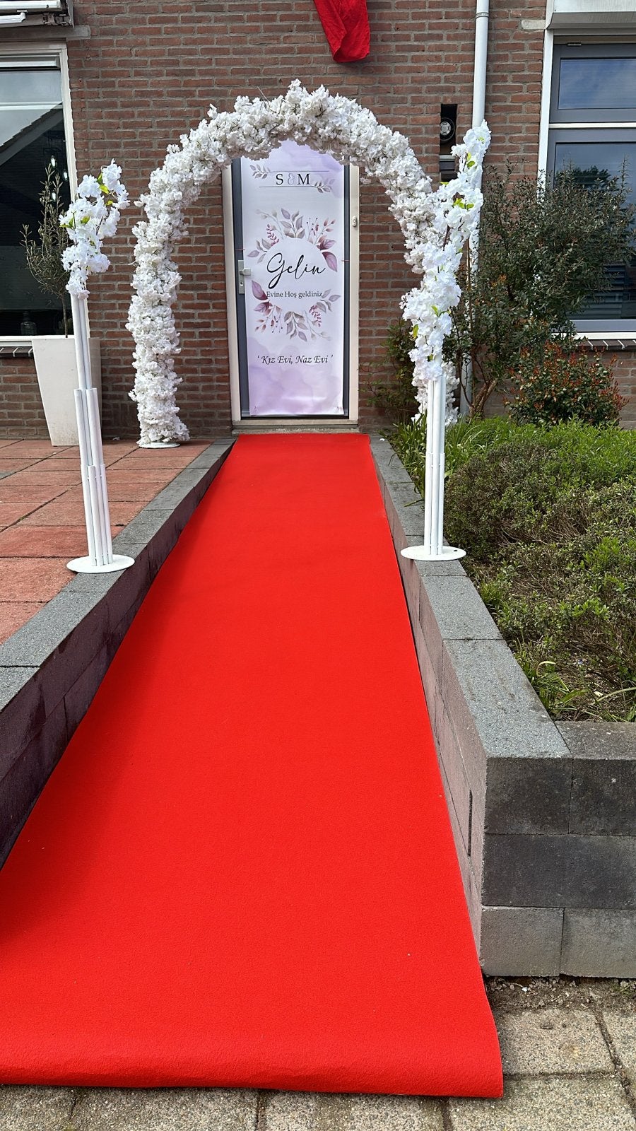 Rode Loper Bloemenboog - Te Huur of Te Koop, Ophalen, Zo goed als nieuw, Versiering, Geboorte of Huwelijk