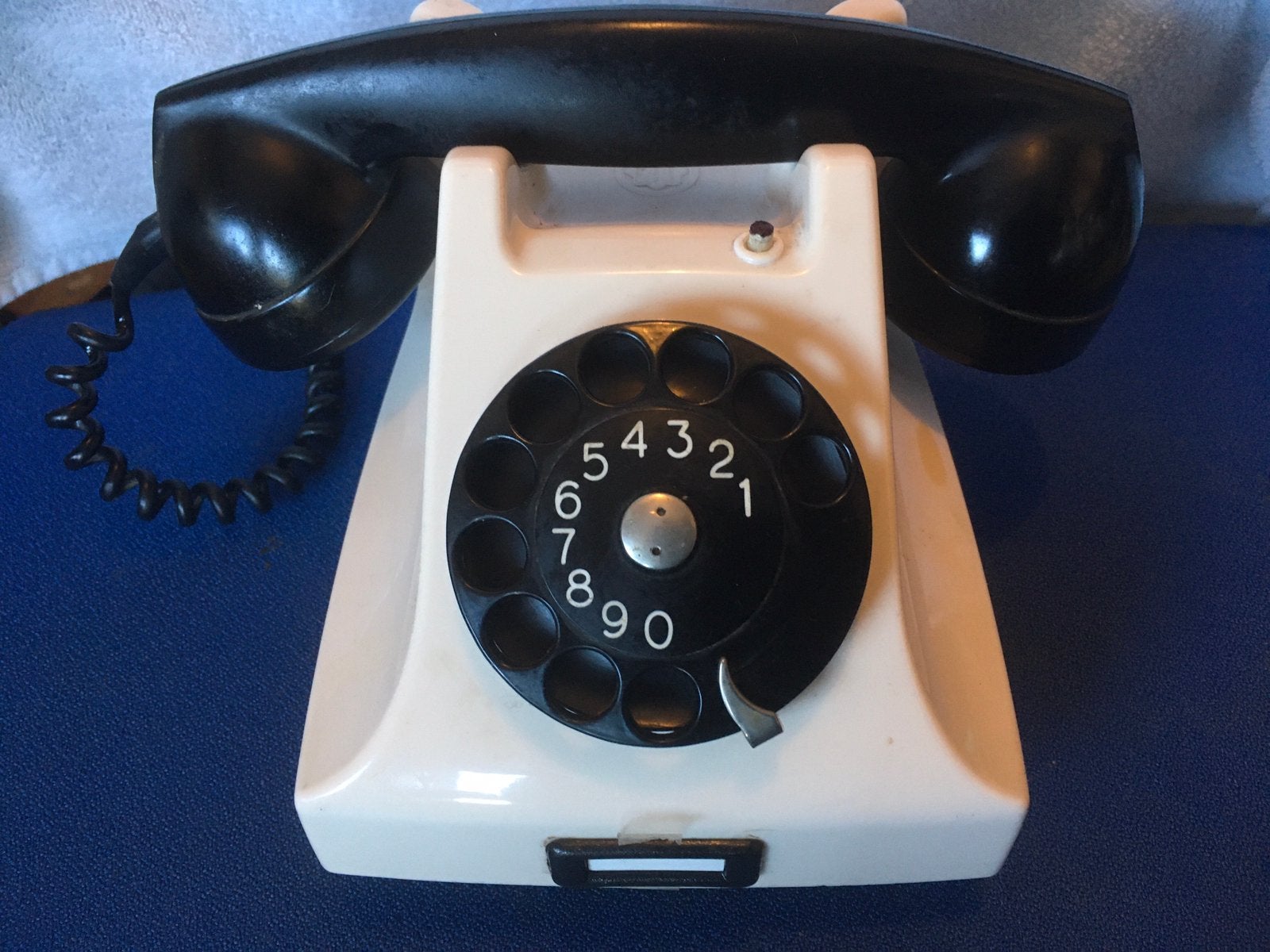 Unique Ying Yang Bakelieten Ericsson Telefoon jaren50, Ophalen of Verzenden, Gebruikt, Bakeliet
