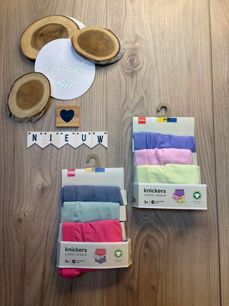 Meisjes onderbroeken 2 setjes van 3 shorts hema maat 86/92, Ophalen of Verzenden, Nieuw, Meisje, Nacht- of Onderkleding