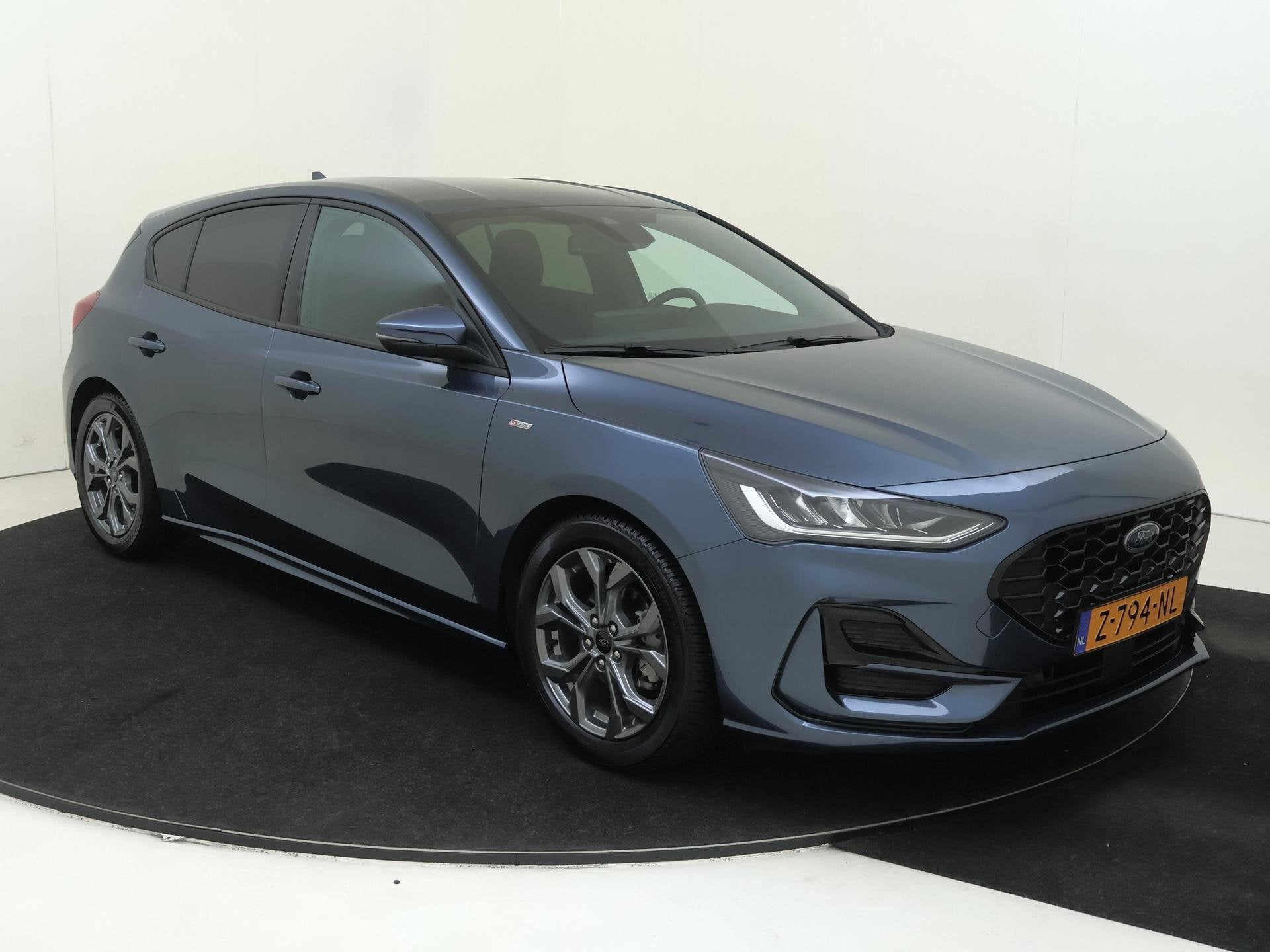 Ford Focus 1.0 EcoBoost Hybrid ST Line | airco automatisch |, Auto's, Ford, Gebruikt, Euro 6, Blauw, 1299 kg