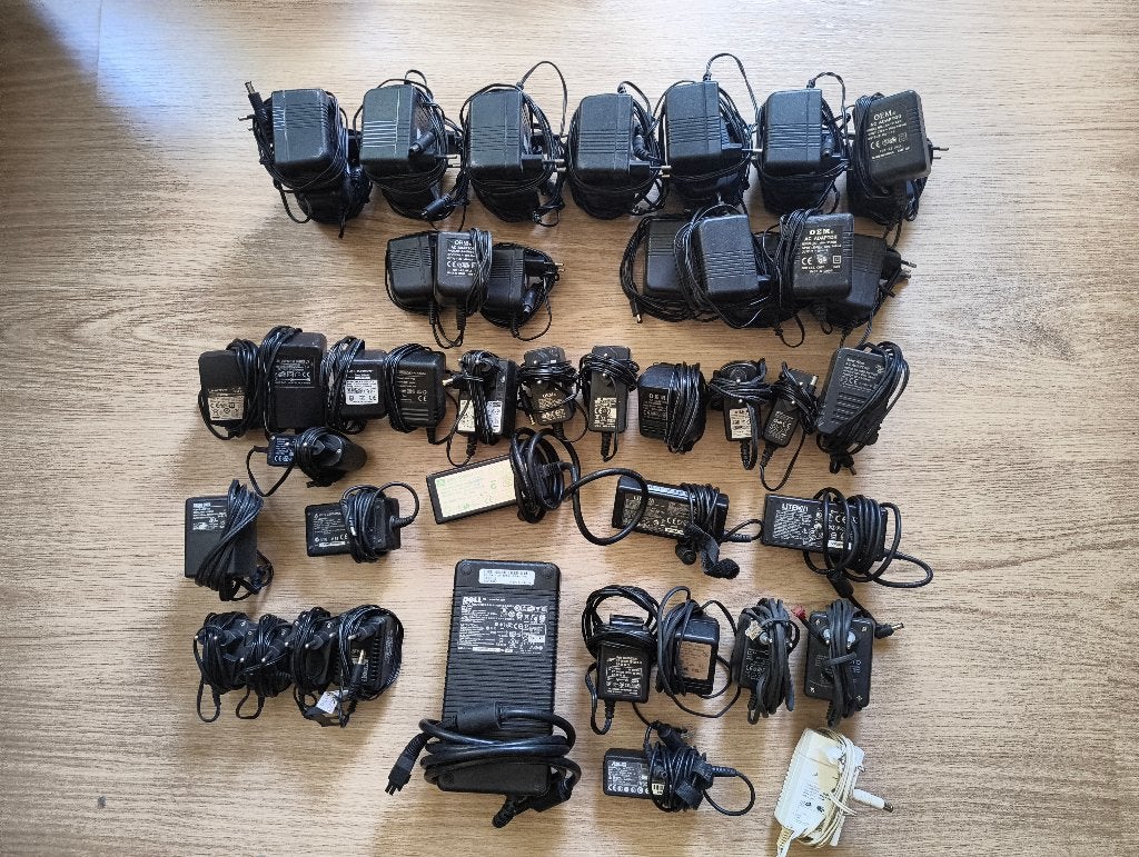 Adapters divers – partij van 50 stuks, Ophalen, Gebruikt