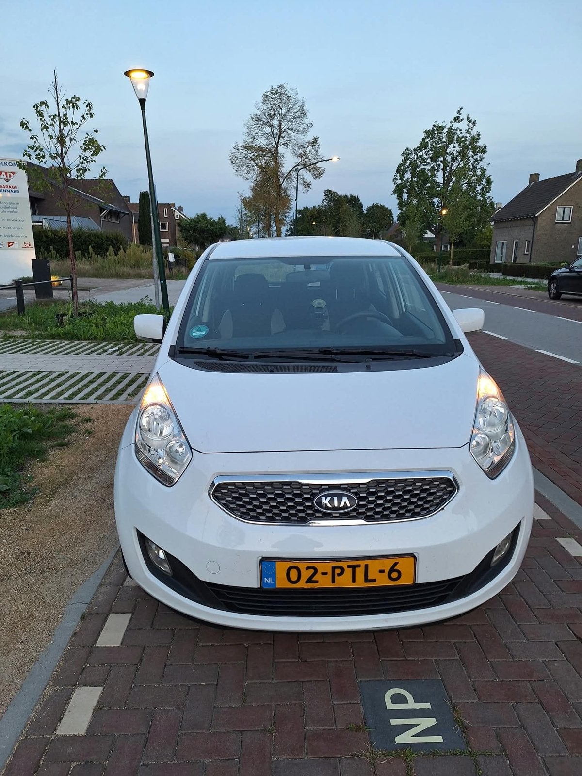 Kia Venga 1.6 Cvvt AUT 2011 Wit