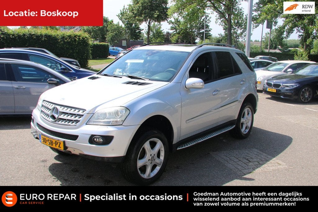 Mercedes-Benz M-klasse 350 NL-AUTO EXPORT PRICE, Auto's, Mercedes-Benz, Bedrijf, Te koop, M-Klasse, 4x4, ABS, Airconditioning