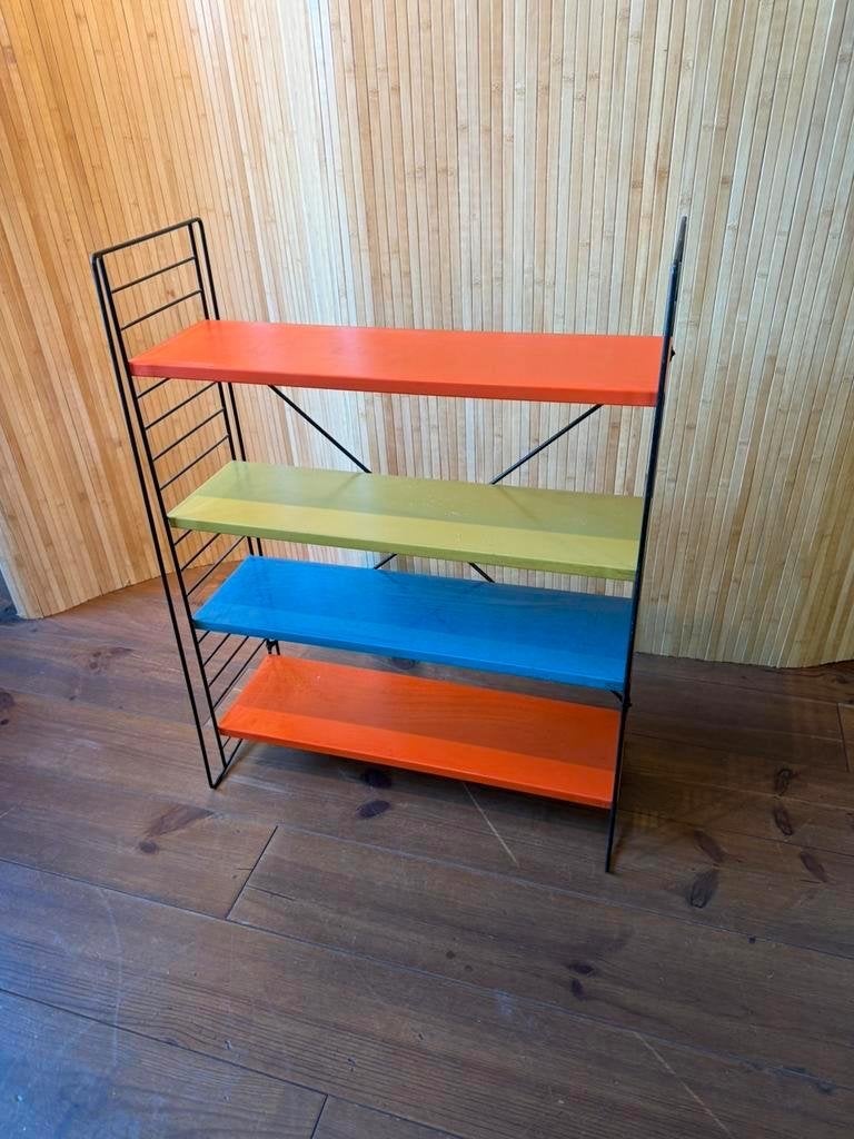 Staand Tomado Boekenrek Met Zwarte Staanders, Huis en Inrichting, Ophalen, Gebruikt, X, X
