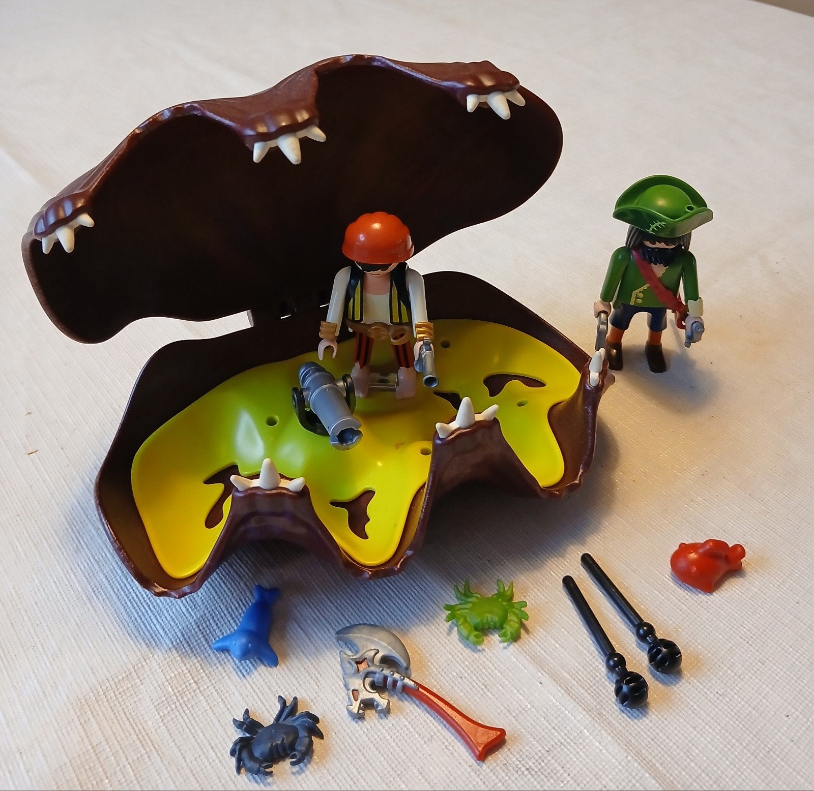 playmobil Monsterschelp met 2 piraten, Ophalen of Verzenden, Gebruikt