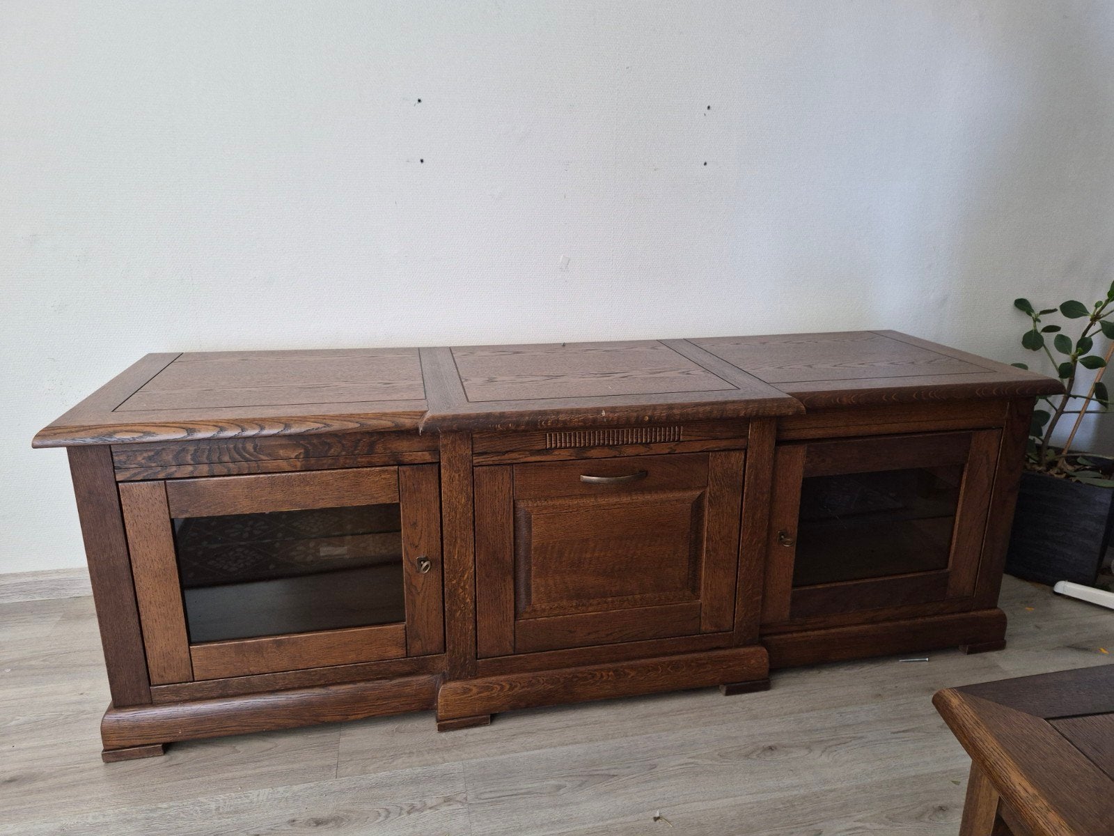 Dressoir / TV-kast met glazen deuren en klep, Ophalen, Gebruikt, Glas, 150 tot 200 cm