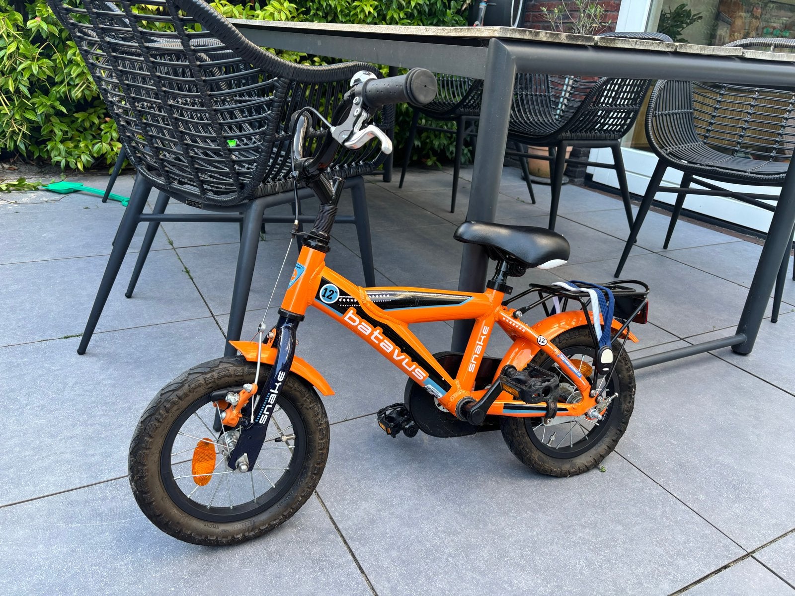 Batavus Snake kinderfiets 12 inch - Oranje, Ophalen, Zo goed als nieuw, Terugtraprem, Minder dan 16 inch