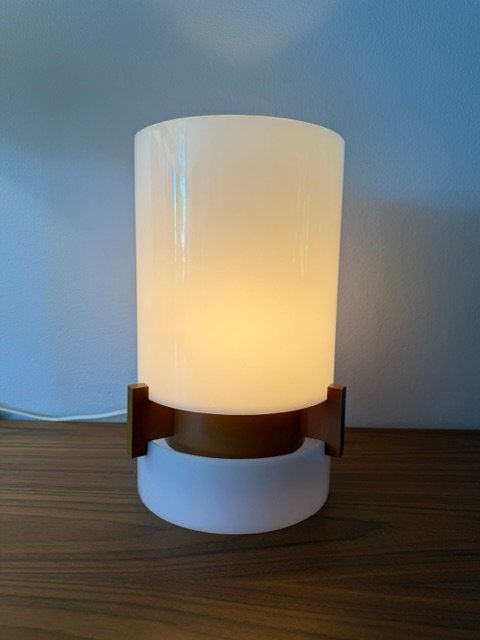 Tafellamp, plexiglas, metaal, Deens, Italiaans,vintage 60/70, Ophalen of Verzenden, Zo goed als nieuw, Metaal, Scandinavisch