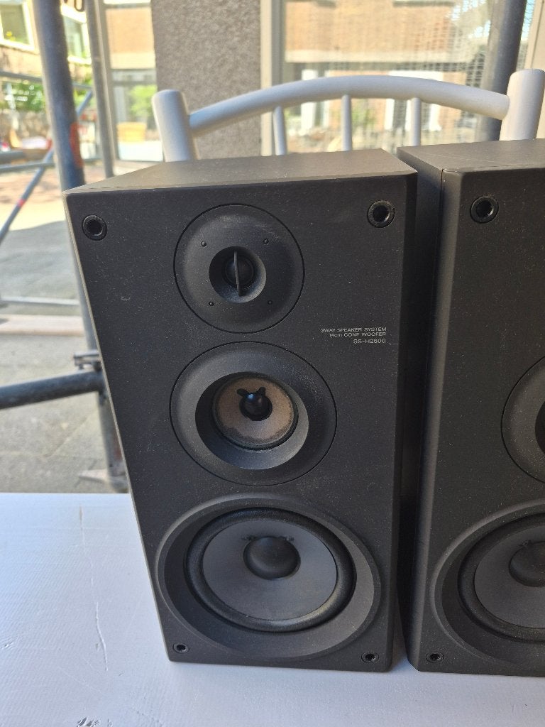 Foto 10 van Sony TA-FE500R stereoversterker, mogelijk met boxen etc