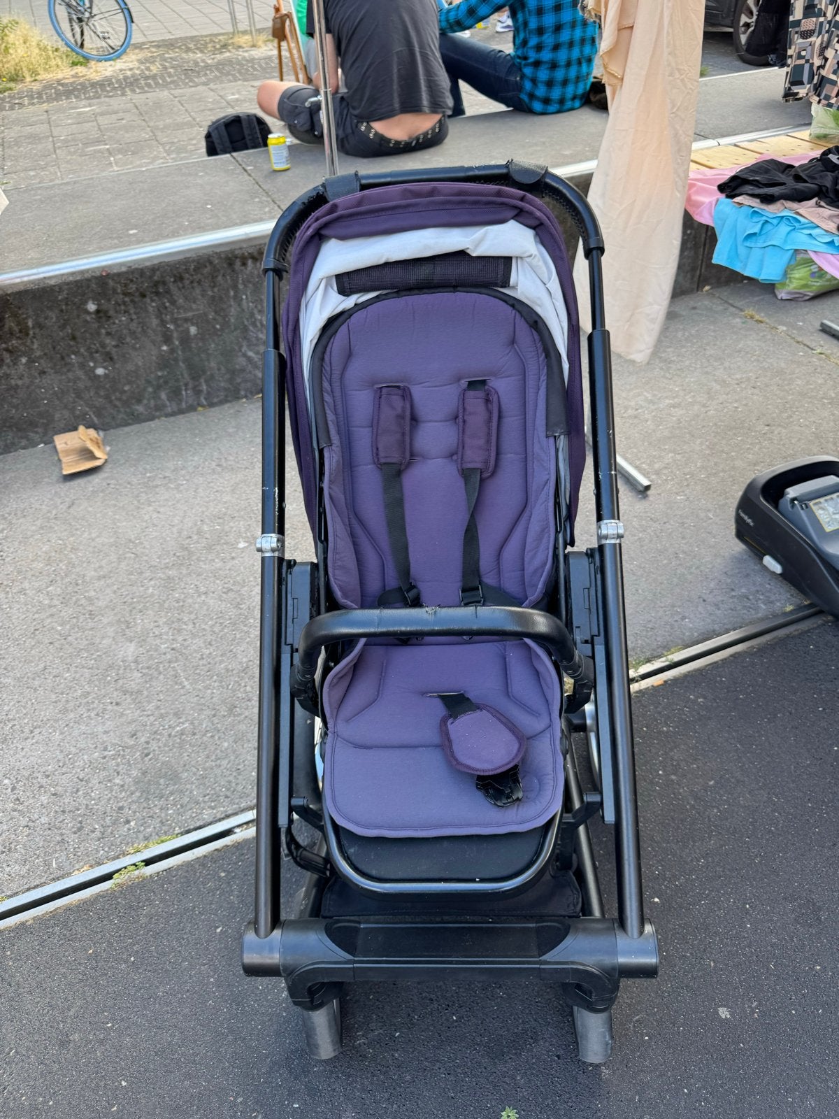 Mutsy Igo kinderwagen met reiswieg en adapters, Kinderen en Baby's, Kinderwagens en Combinaties, Ophalen, Gebruikt, Combiwagen