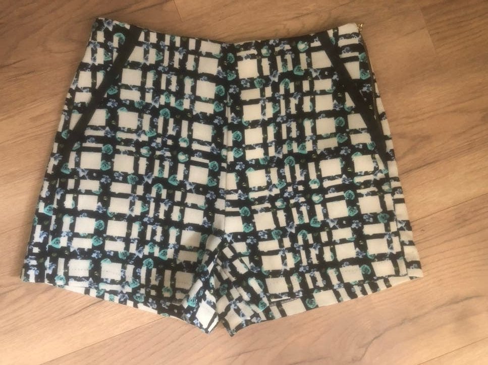 ATTENTIF Paris hotpants maat 40, Maat 38/40 (M), Kort, Meerkleurig, Ophalen of Verzenden