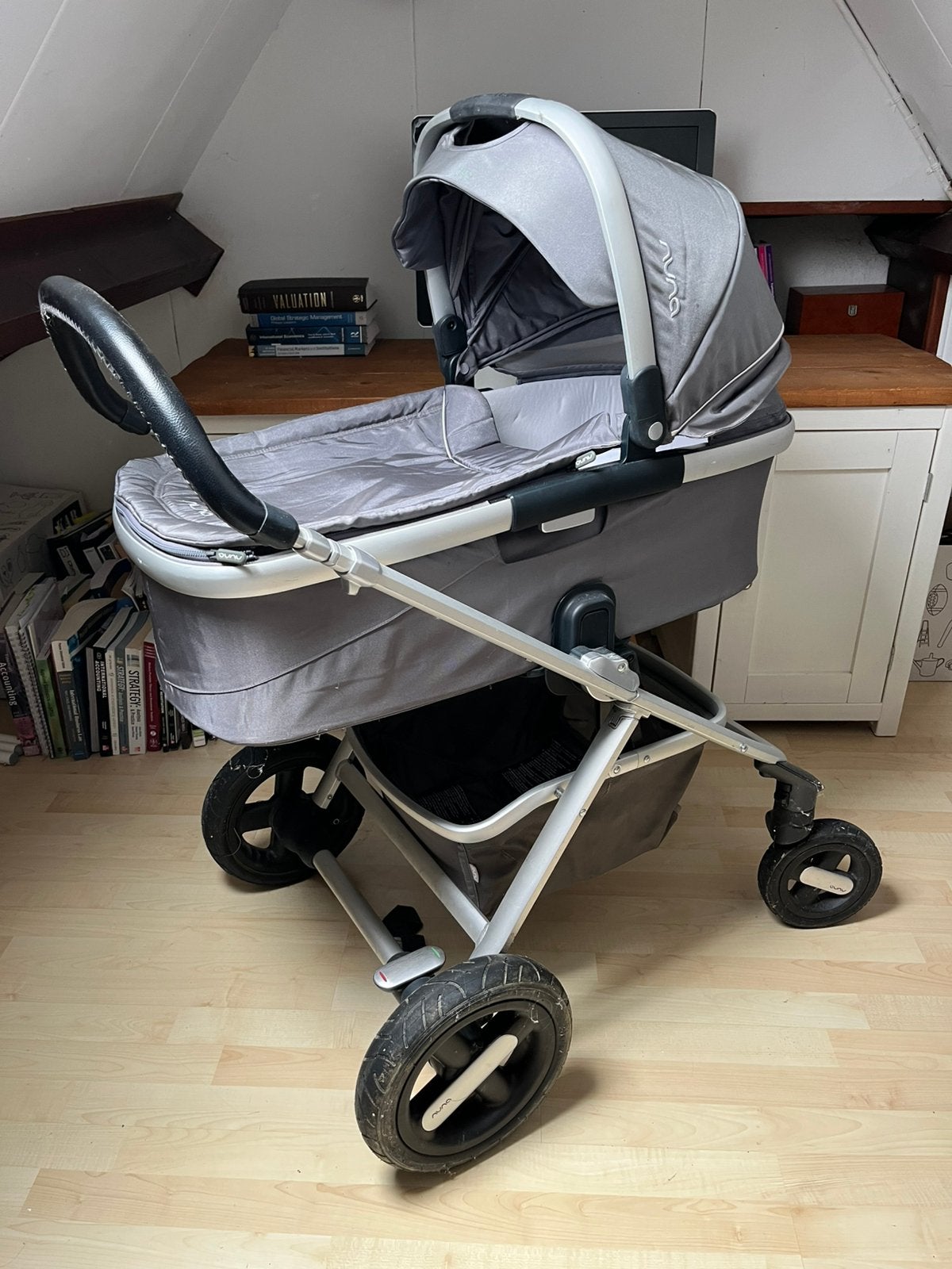 Nuna Savi kinderwagen, Ophalen, Zo goed als nieuw, Overige merken, Met reiswieg