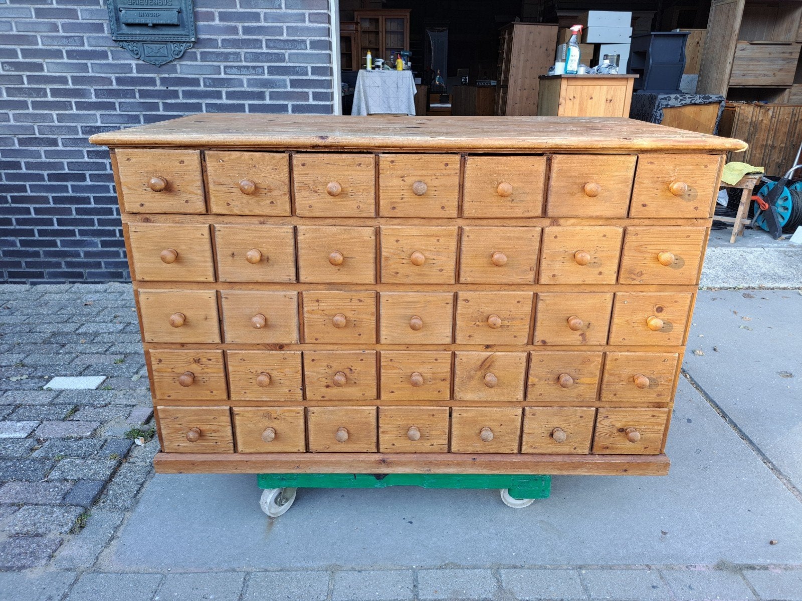 zeer oude grenen ladekast 35 lades