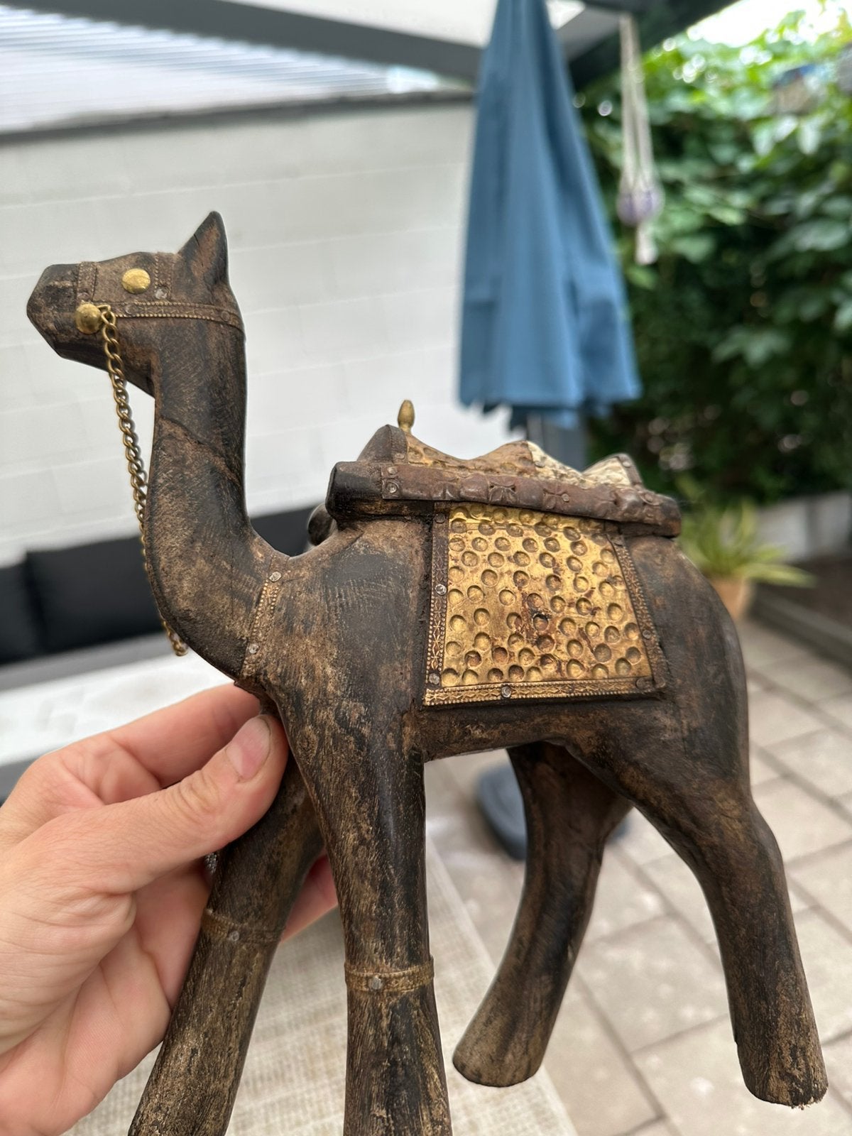 Vintage kameel, Ophalen