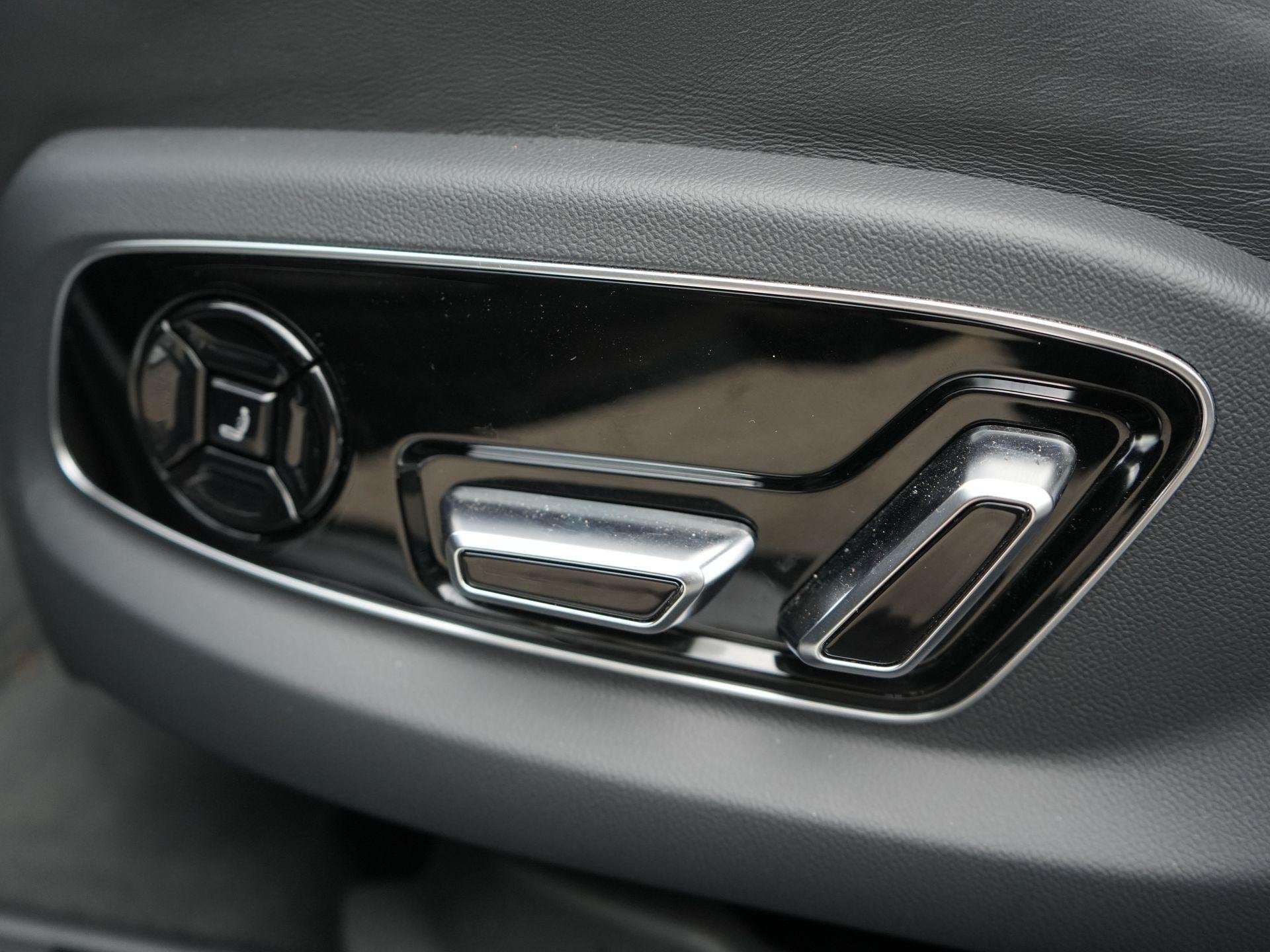 Foto 9 van Audi A8 S-Line 60 TFSI e 462 PK QUATTRO | Vierwielbesturing