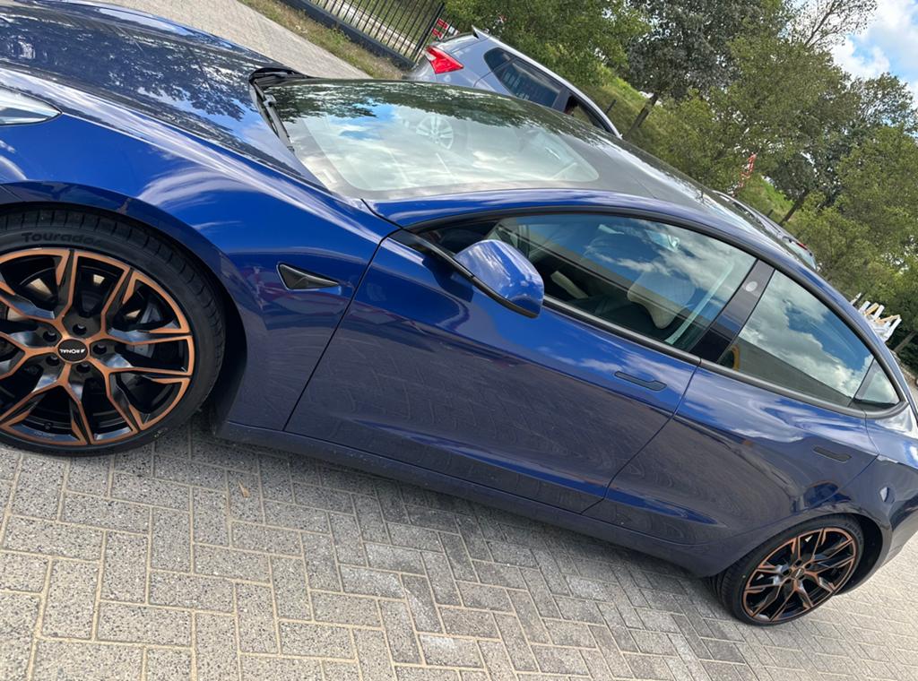Tesla Model3 2021refresh SOH87,8%model LR AWD 20 inch velgen, Automaat, Euro 5, Zwart, Blauw