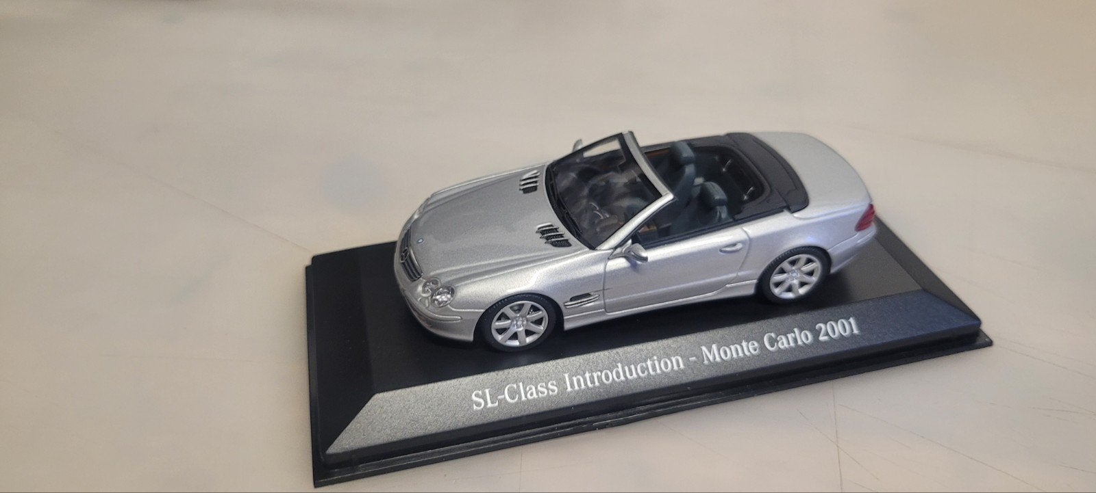 Minichamps 2001 Mercedes SL  R230, Ophalen of Verzenden, Zo goed als nieuw, Auto, MiniChamps