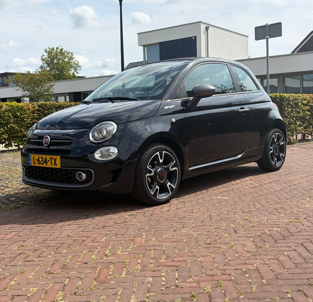 Fiat 500 1.0 70pk Hybrid 2021 Zwart, Voorwielaandrijving, 40 €/maand, Zwart, Cabriolet